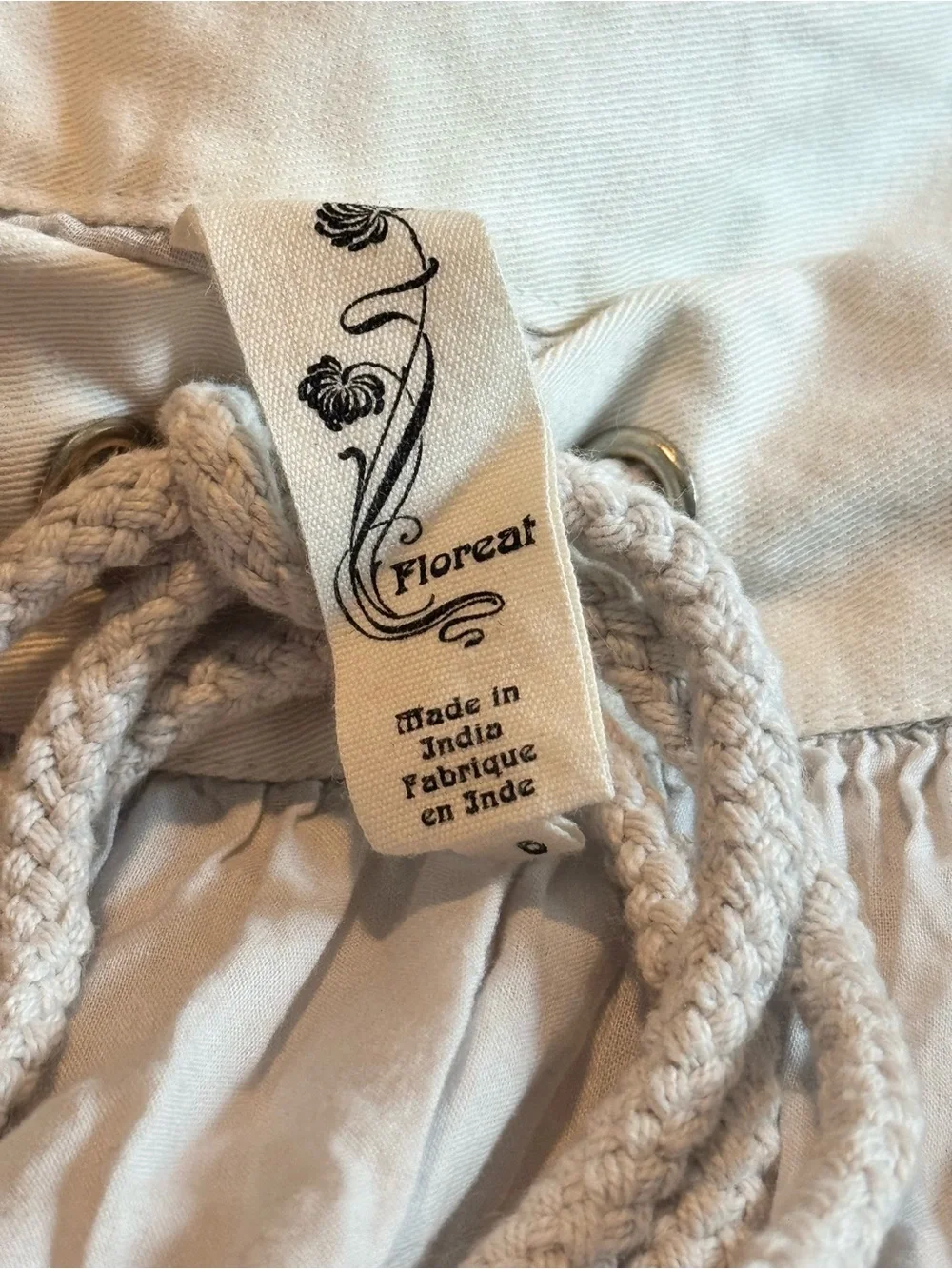 NWOT Anthropologie Stone Gray Cream A-line Knee Length Lace Skirt - Size 6